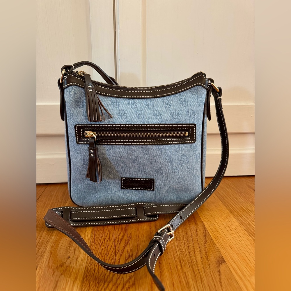 Dooney & Bourke Blue Denim Cross Body Bag - Vintage - Like New!
